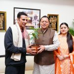 सीएम धामी से मिले अभिनेता अक्षय कुमार, फिल्म नीति को लेकर हुई चर्चा