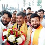 भाजपा के राज्यसभा प्रत्याशी दिनेश आर्य ने किया नामांकन